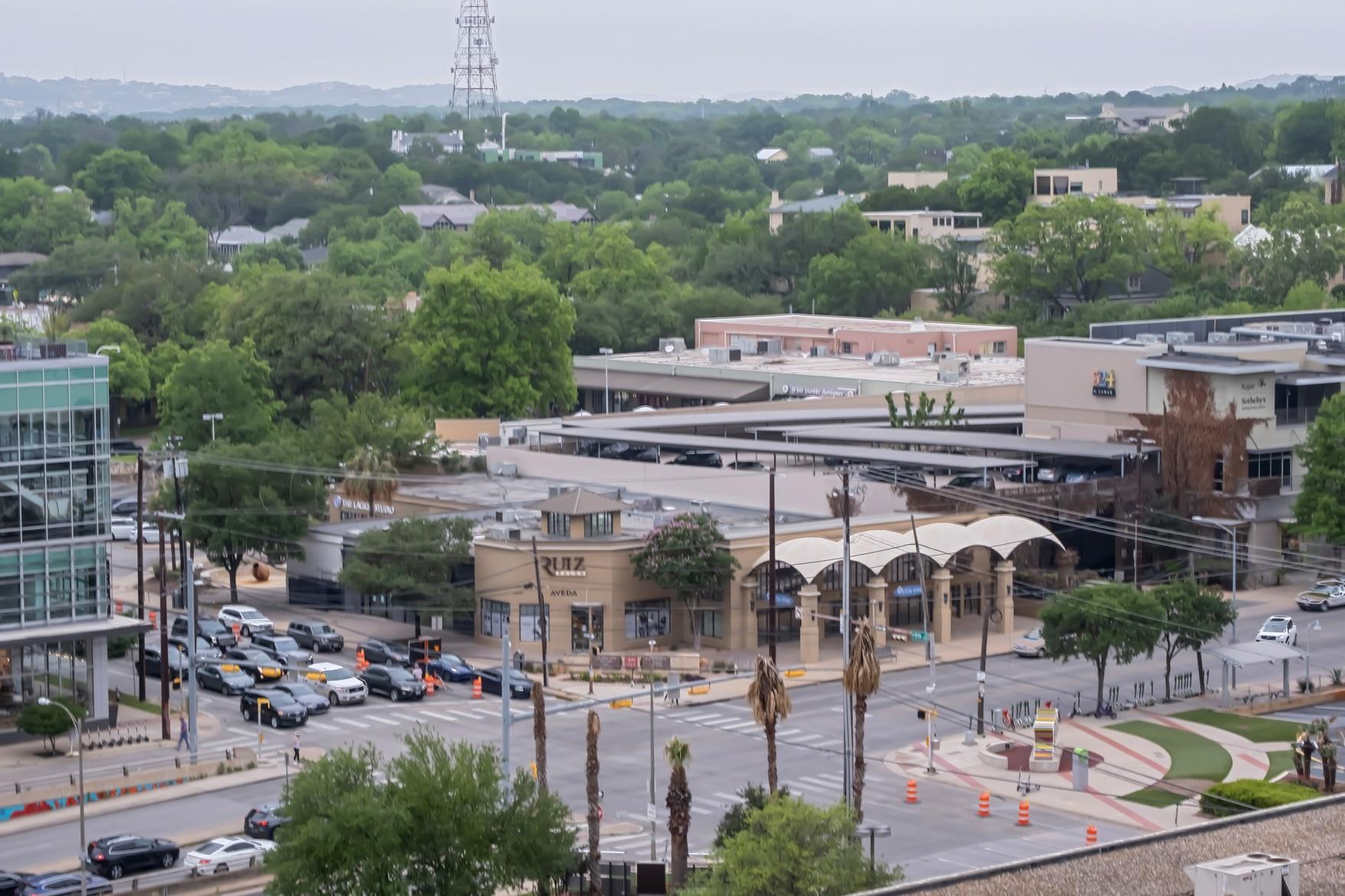 300 Bowie St # 1201, Austin, TX 78703