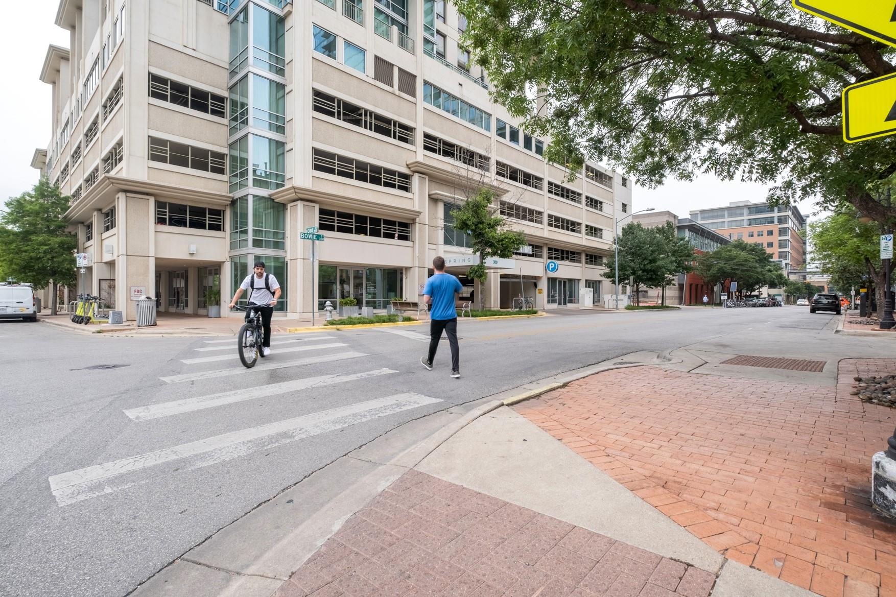 300 Bowie St # 1201, Austin, TX 78703