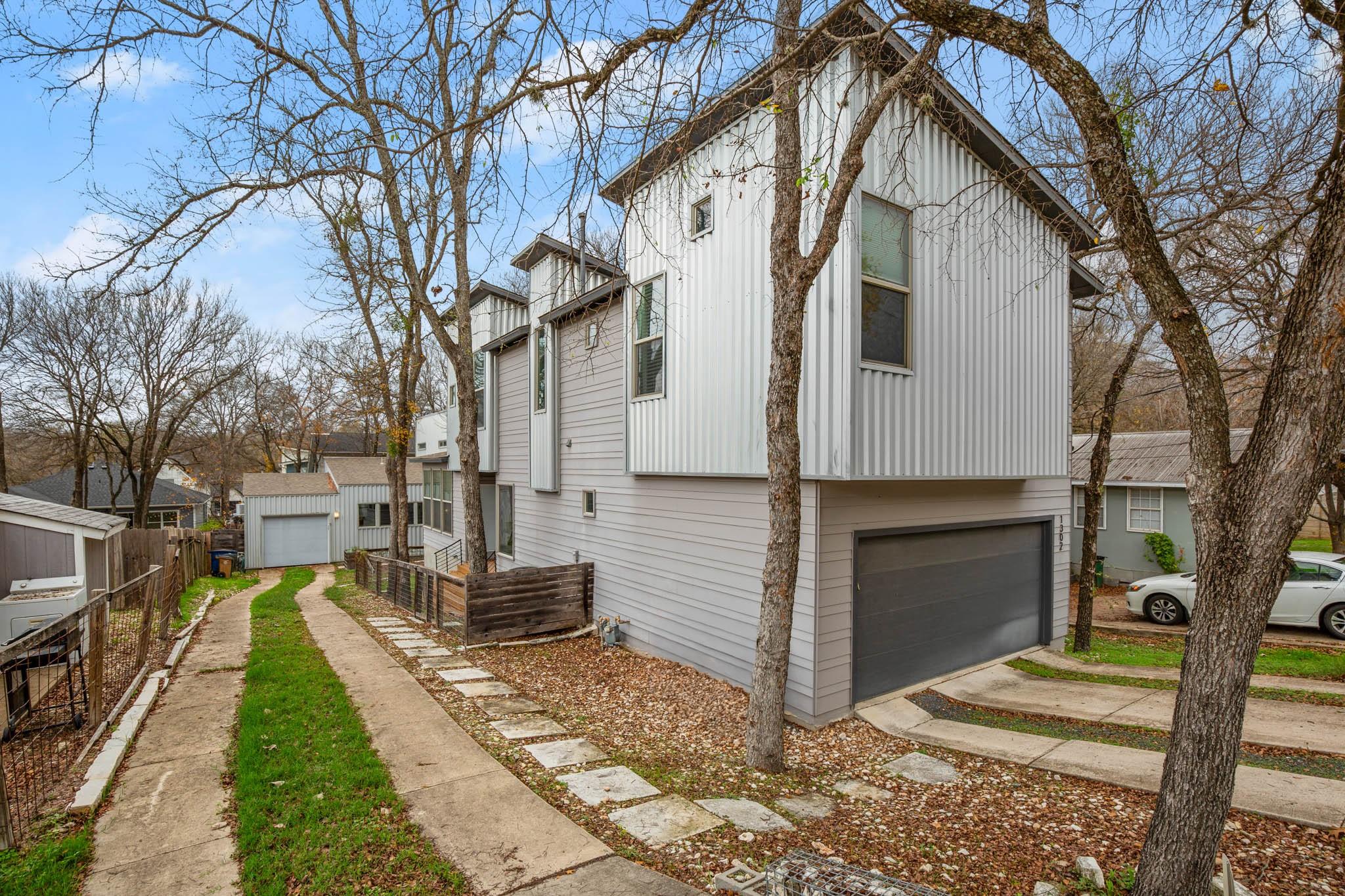 1302 Delano St # A, Austin, TX 78721