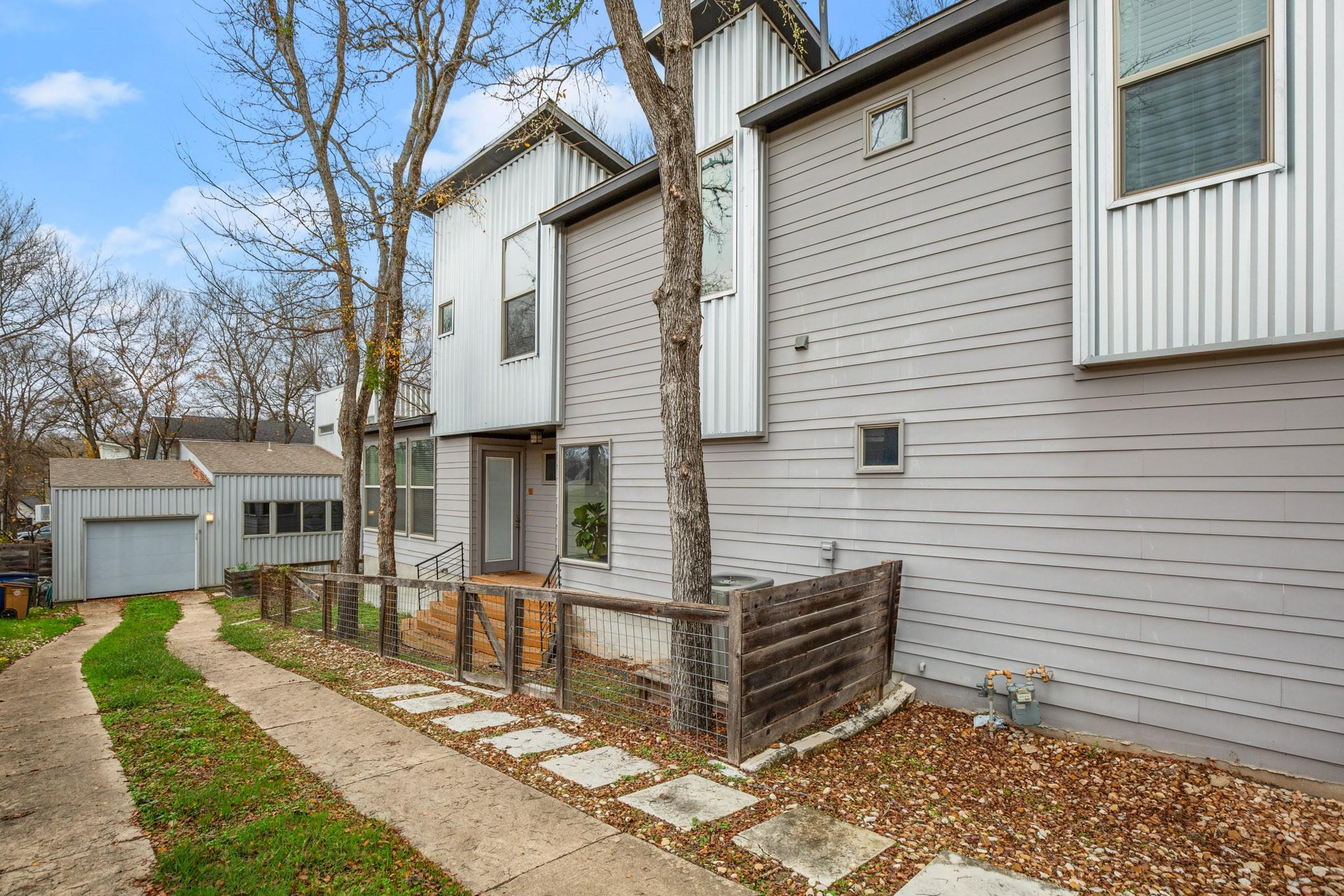 1302 Delano St # A, Austin, TX 78721