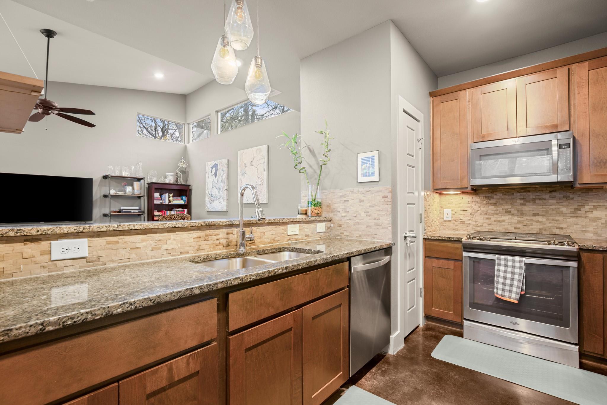 1302 Delano St # A, Austin, TX 78721