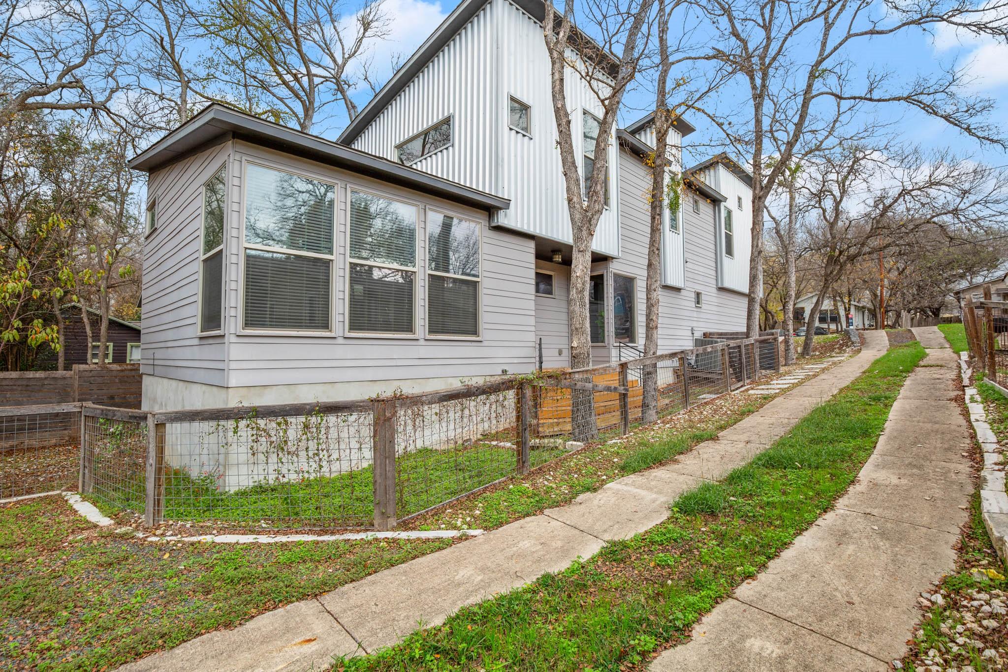 1302 Delano St # A, Austin, TX 78721