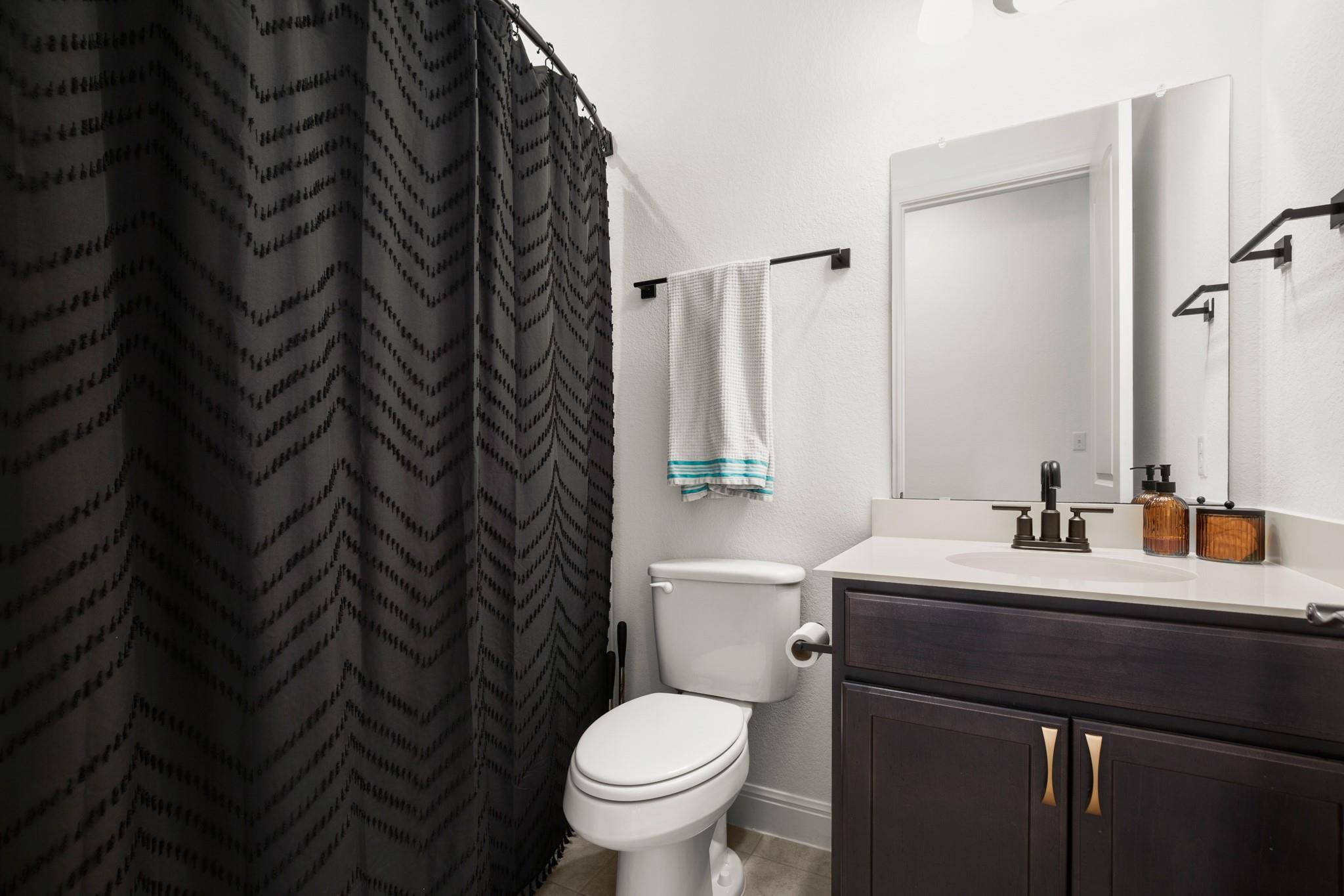 385 Barn Hill Loop, Dripping Springs, TX 78620