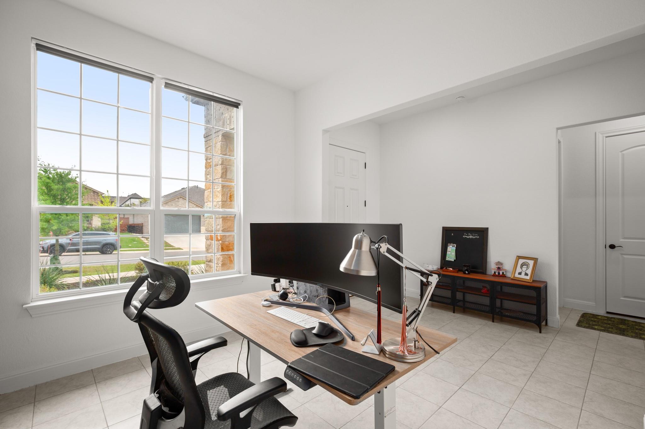 385 Barn Hill Loop, Dripping Springs, TX 78620