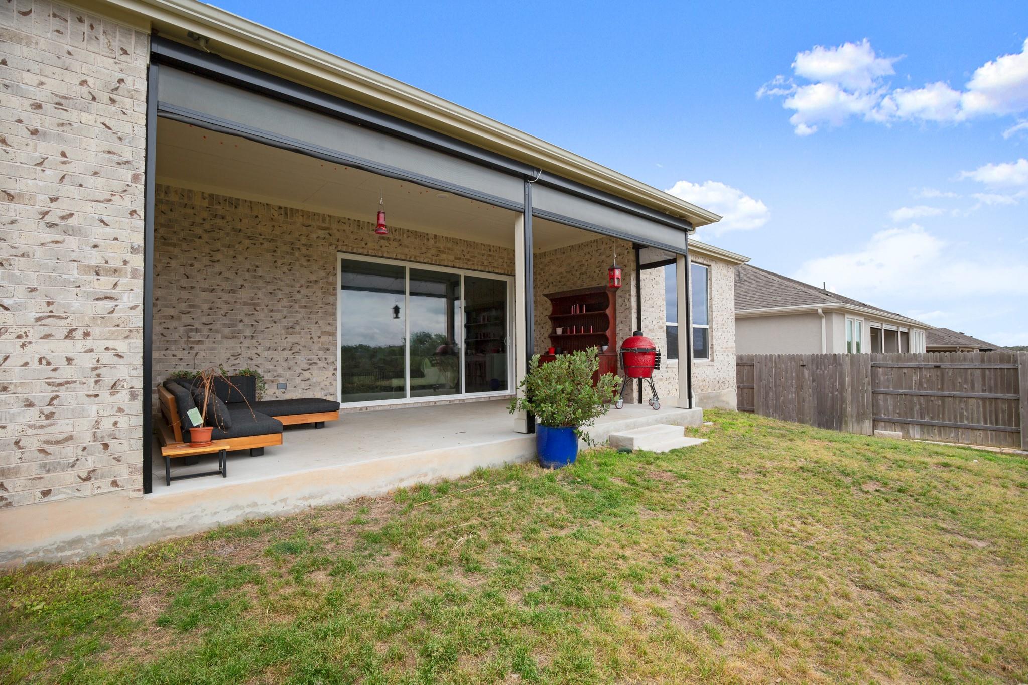 385 Barn Hill Loop, Dripping Springs, TX 78620