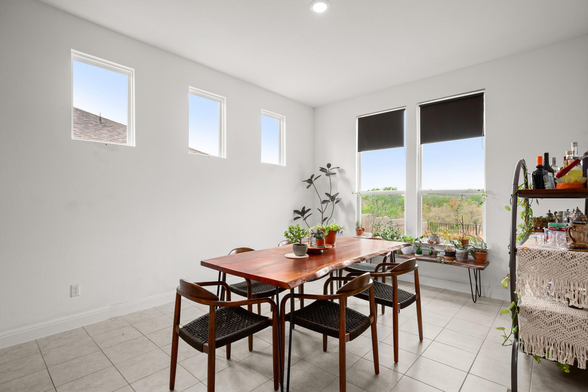 385 Barn Hill Loop, Dripping Springs, TX 78620