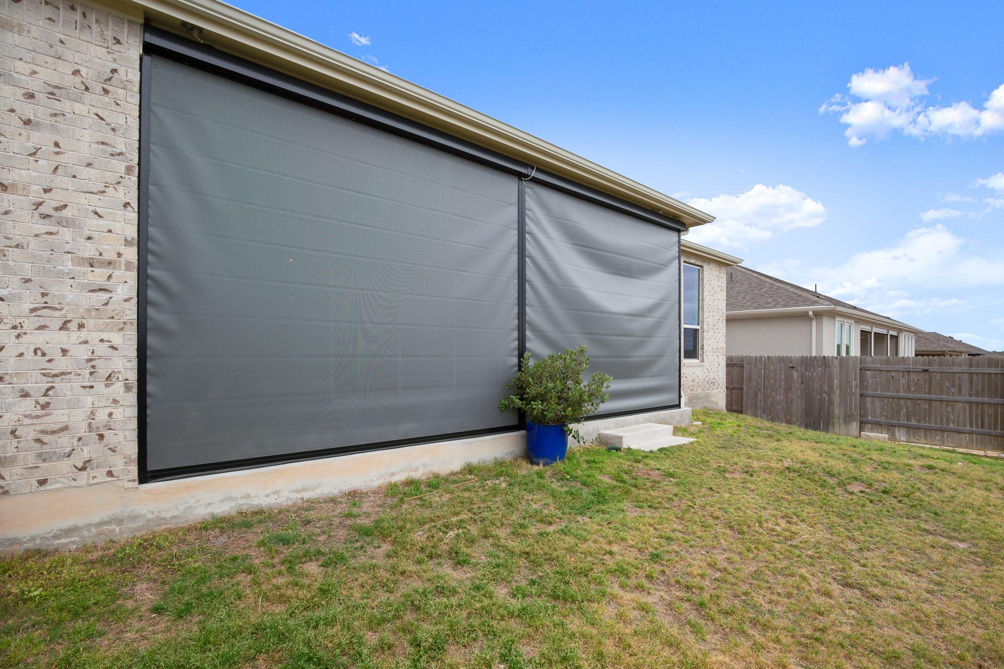 385 Barn Hill Loop, Dripping Springs, TX 78620