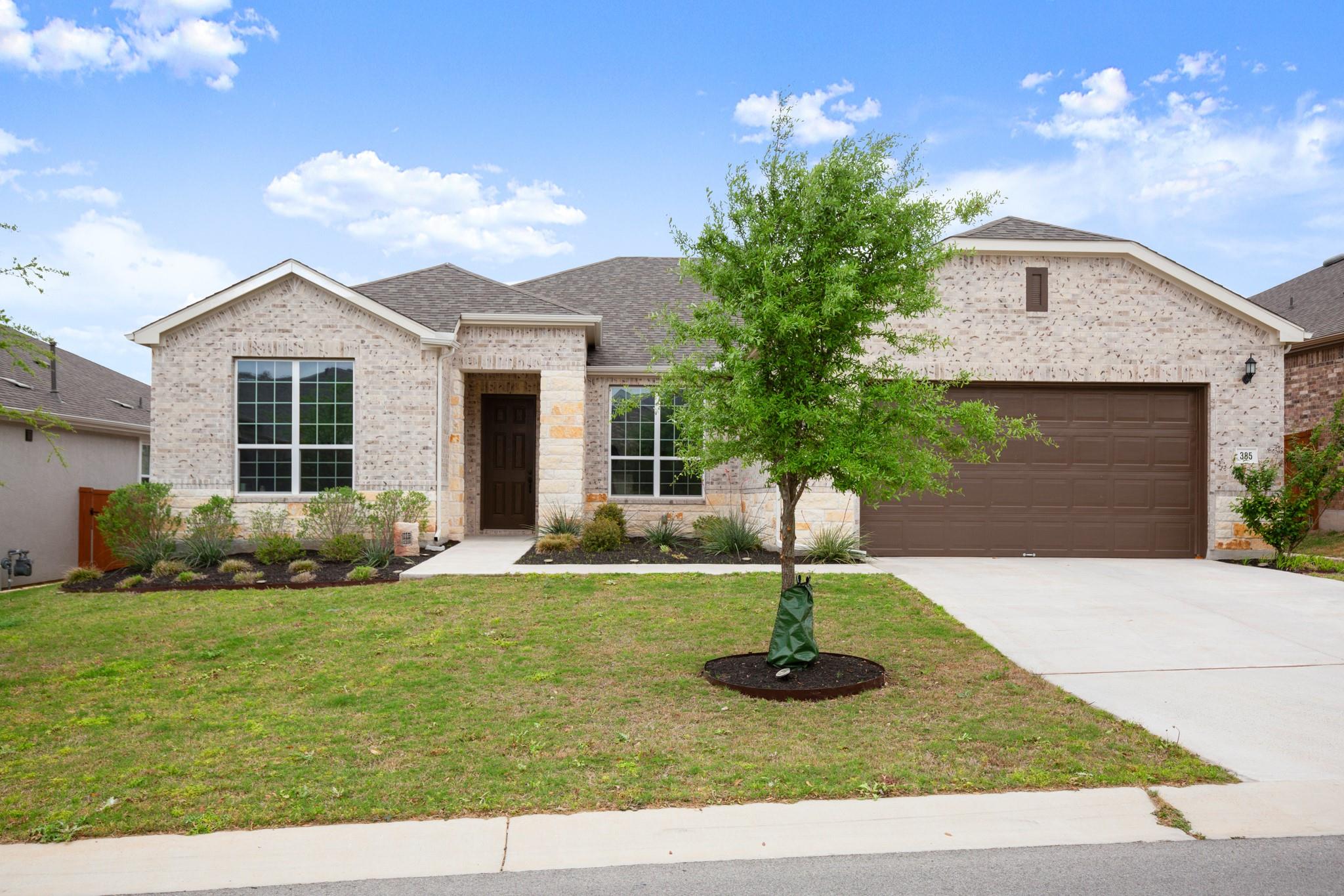 385 Barn Hill Loop, Dripping Springs, TX 78620