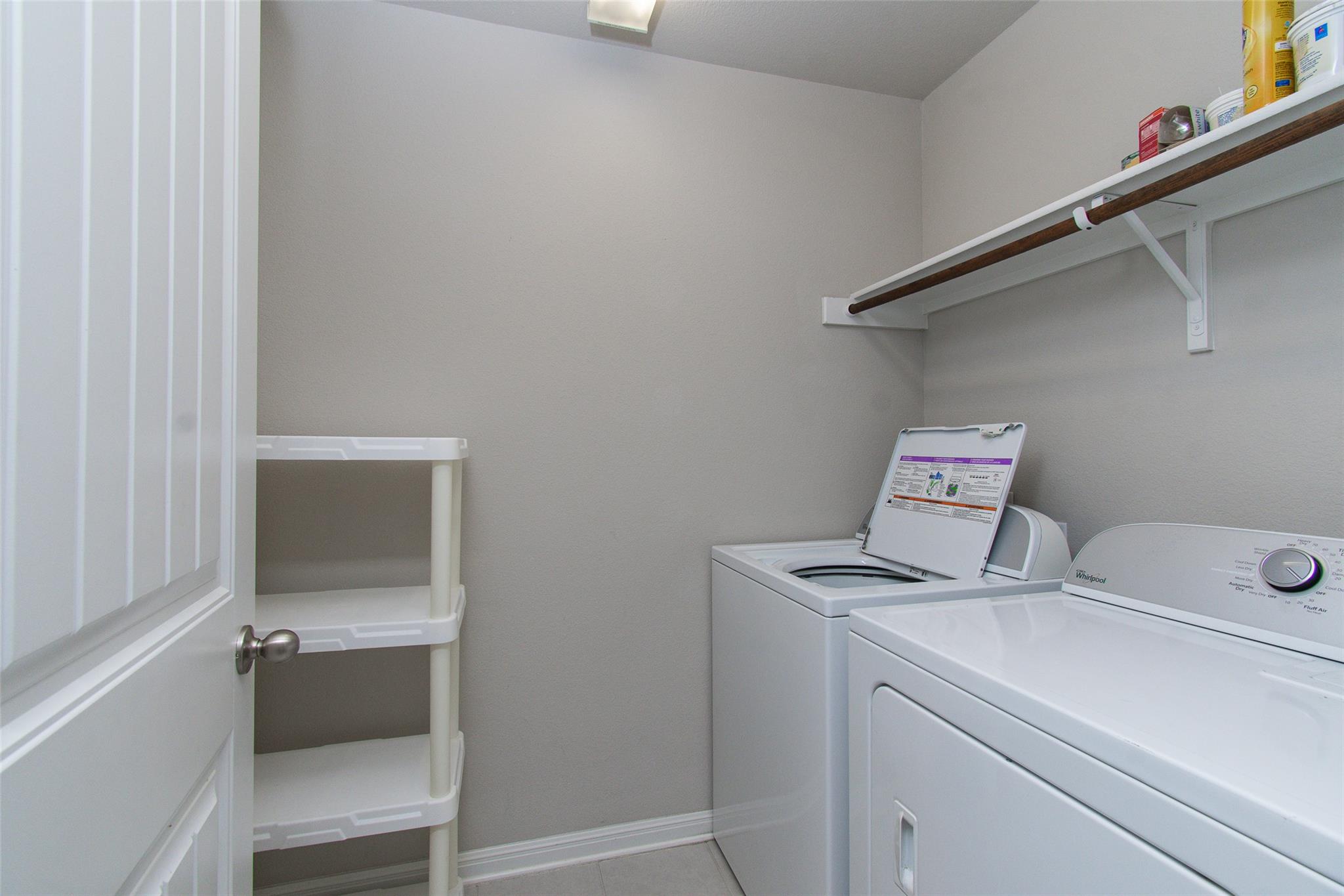 136 Mistflower Ln, Kyle, TX 78640