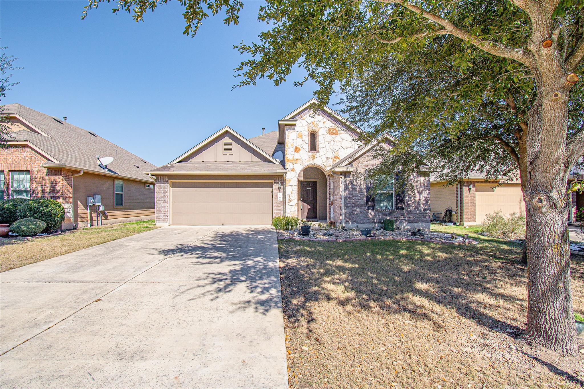136 Mistflower Ln, Kyle, TX 78640