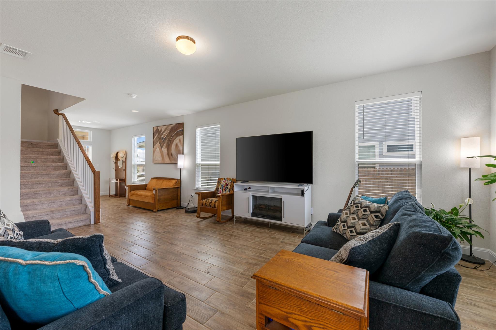 113 Oakstone Dr, Georgetown, TX 78628