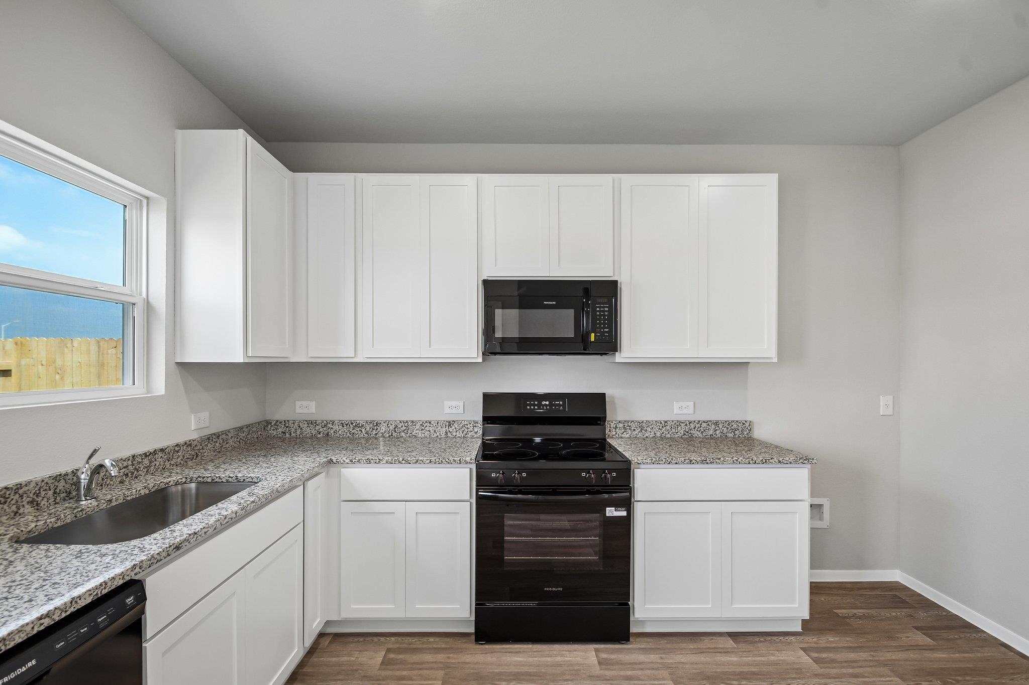 121 Adze Dr, Liberty Hill, TX 78642