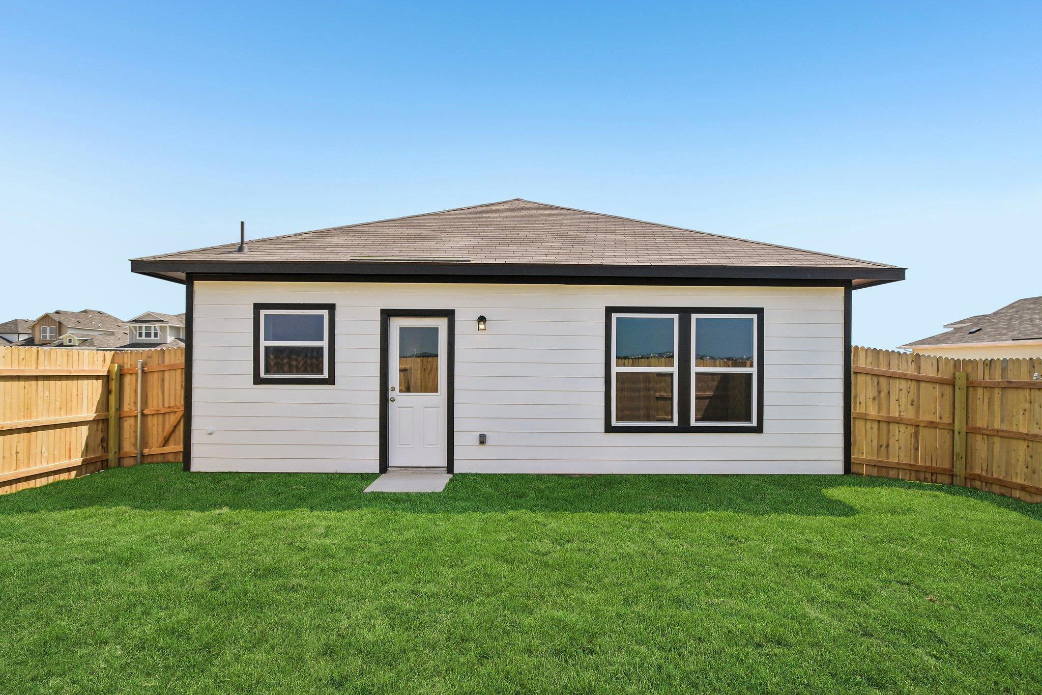 121 Adze Dr, Liberty Hill, TX 78642