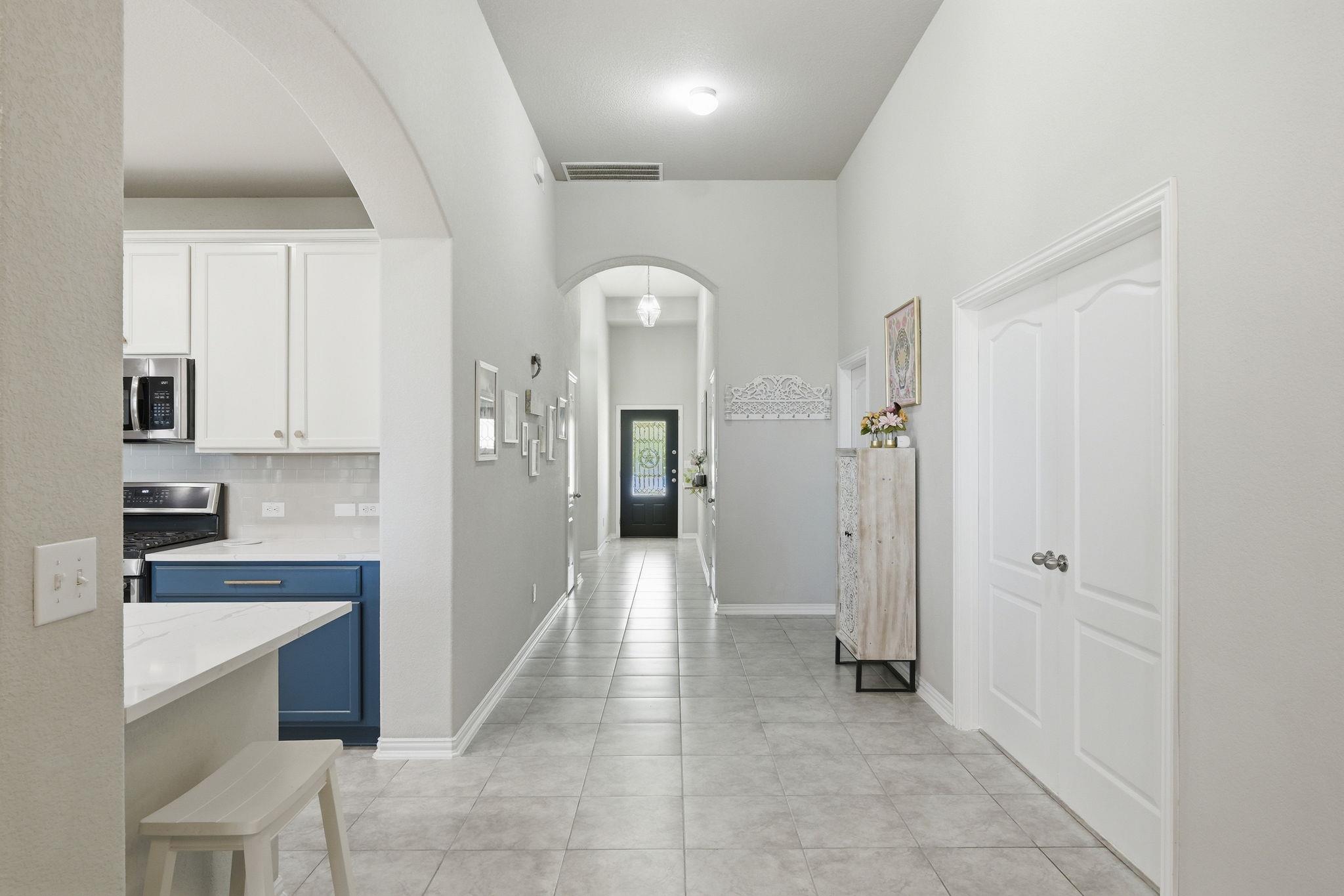 1001 Swan Flower St, Leander, TX 78641