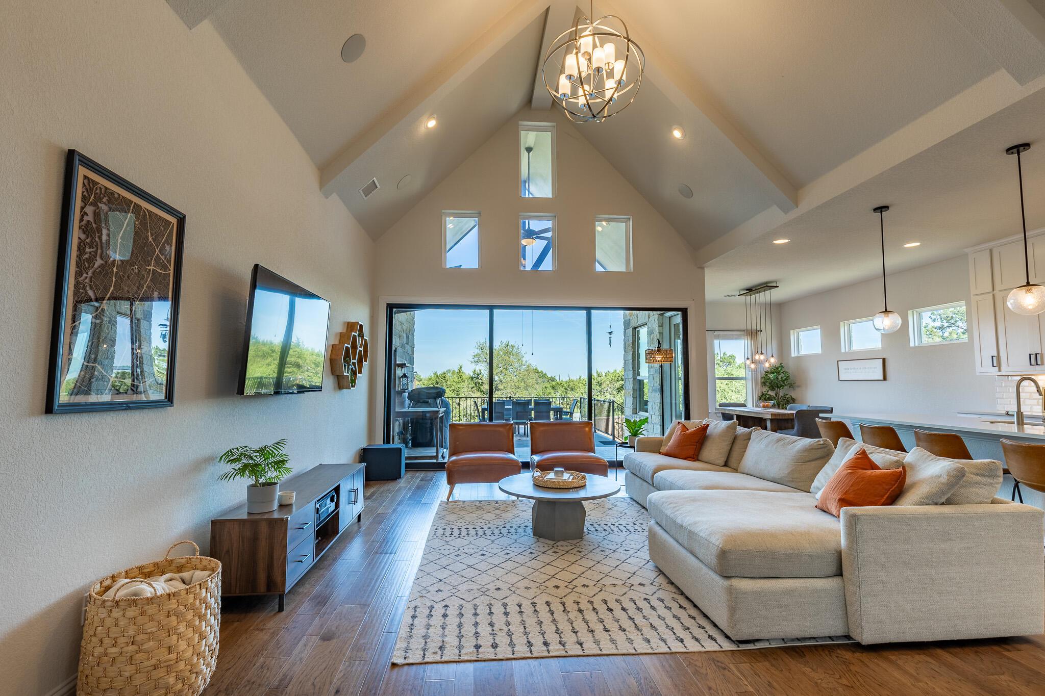 812 Palamos Dr, Leander, TX 78641