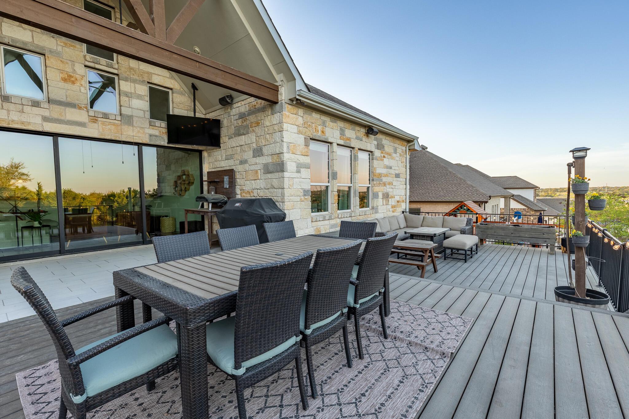 812 Palamos Dr, Leander, TX 78641