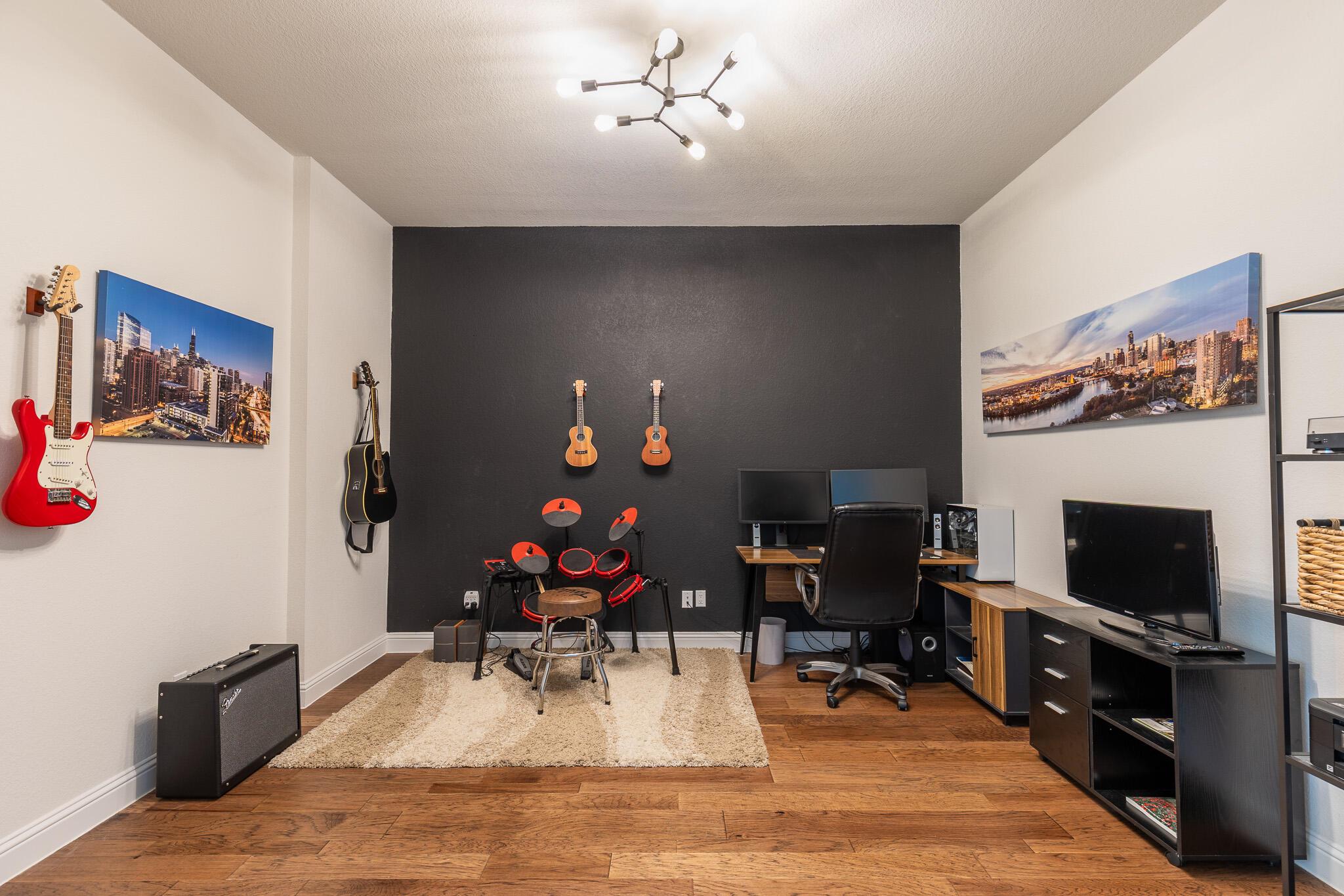 812 Palamos Dr, Leander, TX 78641