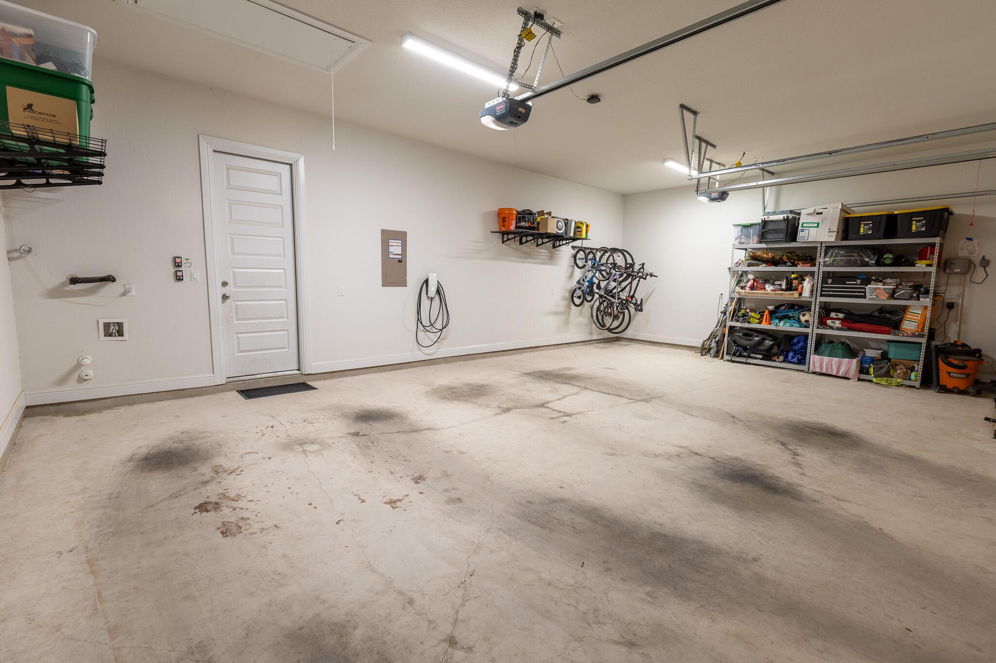 812 Palamos Dr, Leander, TX 78641