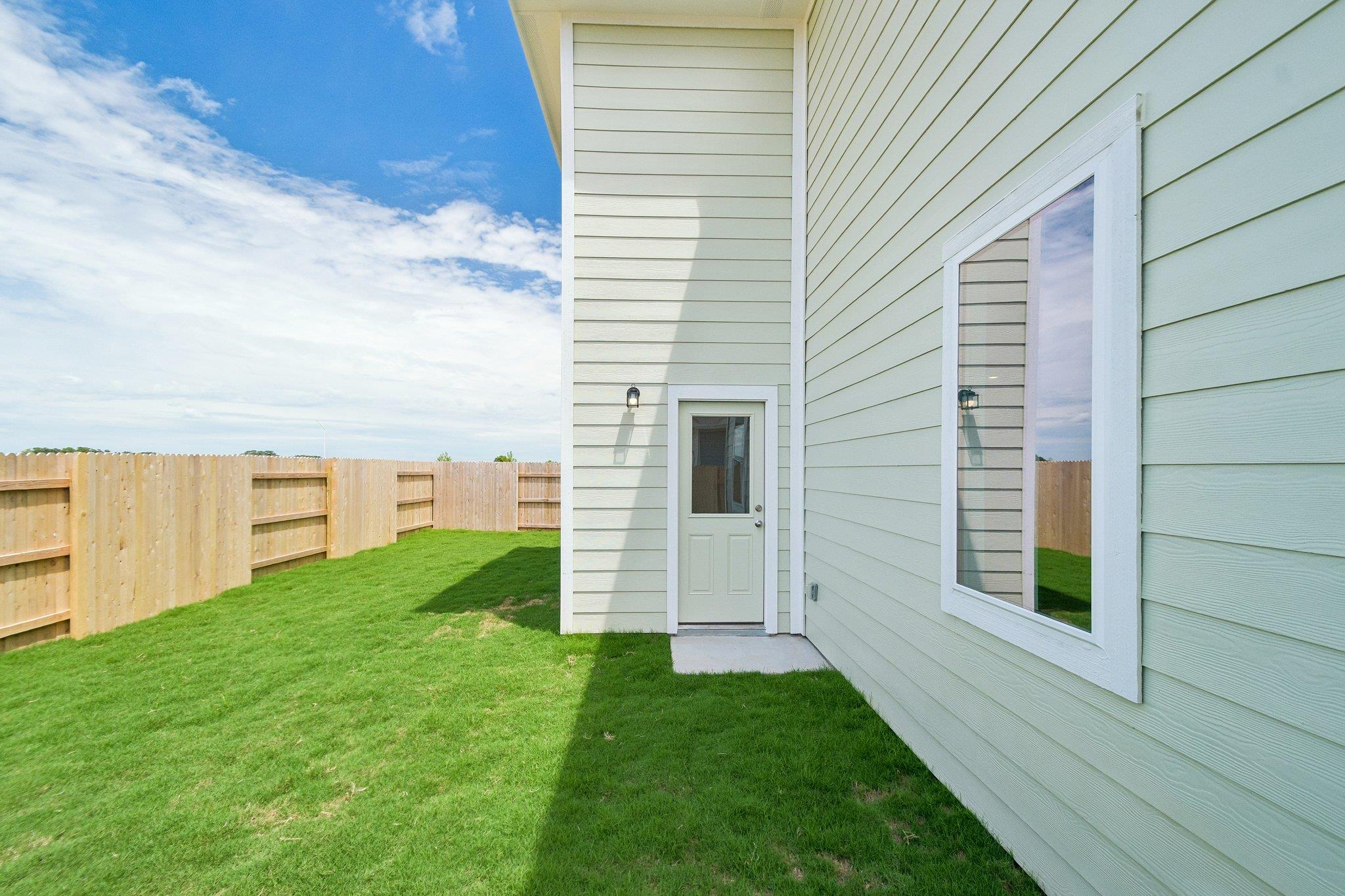 145 Adze Dr, Liberty Hill, TX 78642