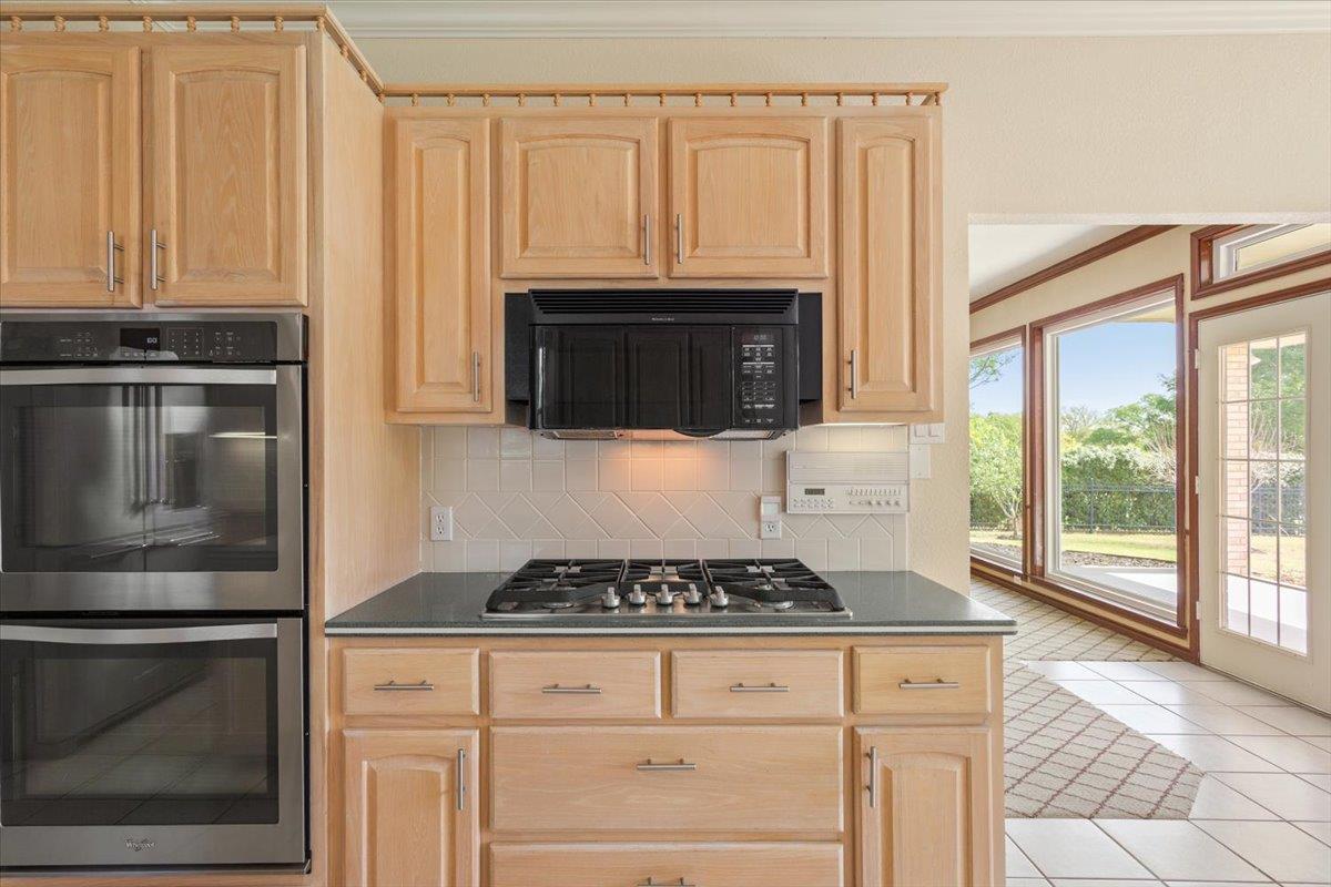 1704 Canyon Springs Dr, Belton, TX 76513