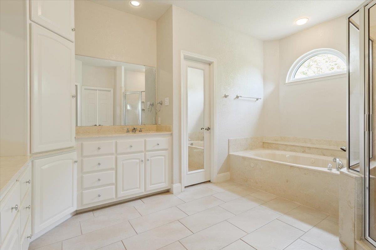 1704 Canyon Springs Dr, Belton, TX 76513