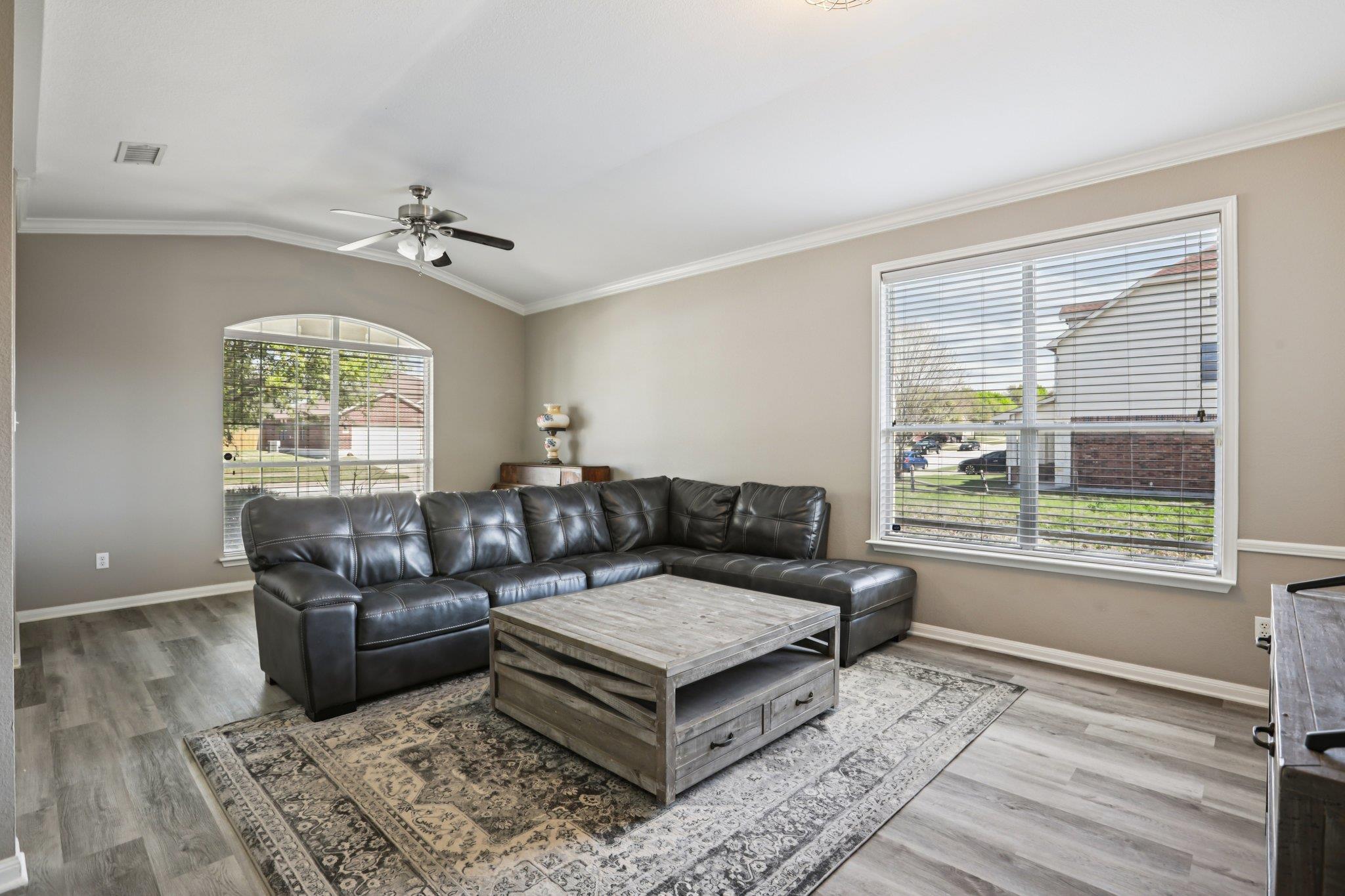 5604 Sulfur Spring Dr, Killeen, TX 76542