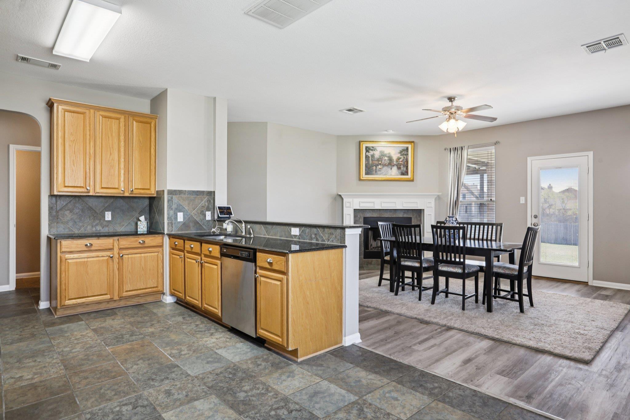 5604 Sulfur Spring Dr, Killeen, TX 76542