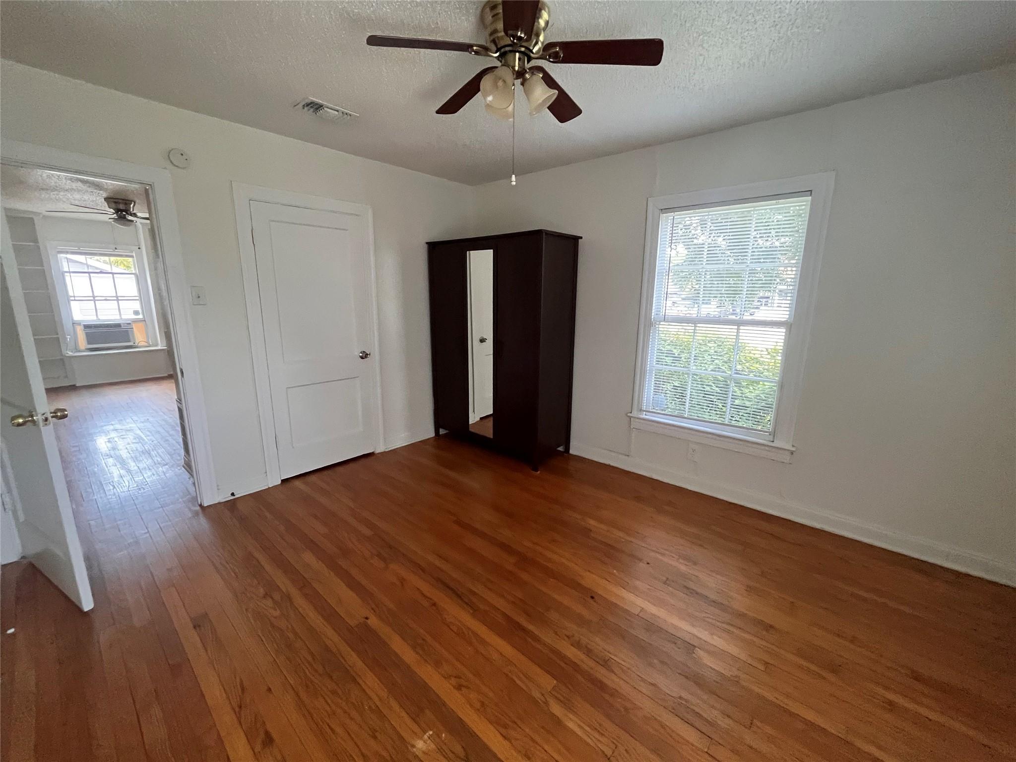 819 E 31st St, Austin, TX 78705