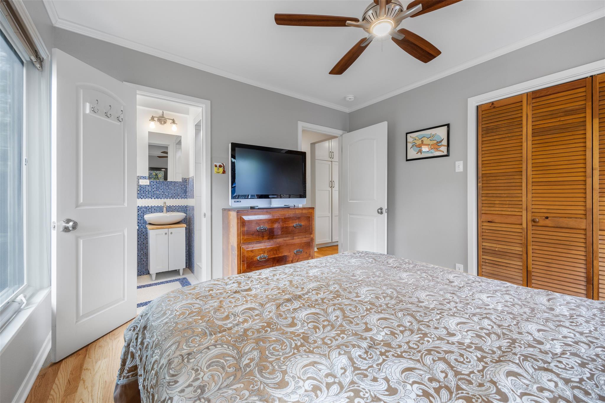 2410 Elmglen Dr, Austin, TX 78704