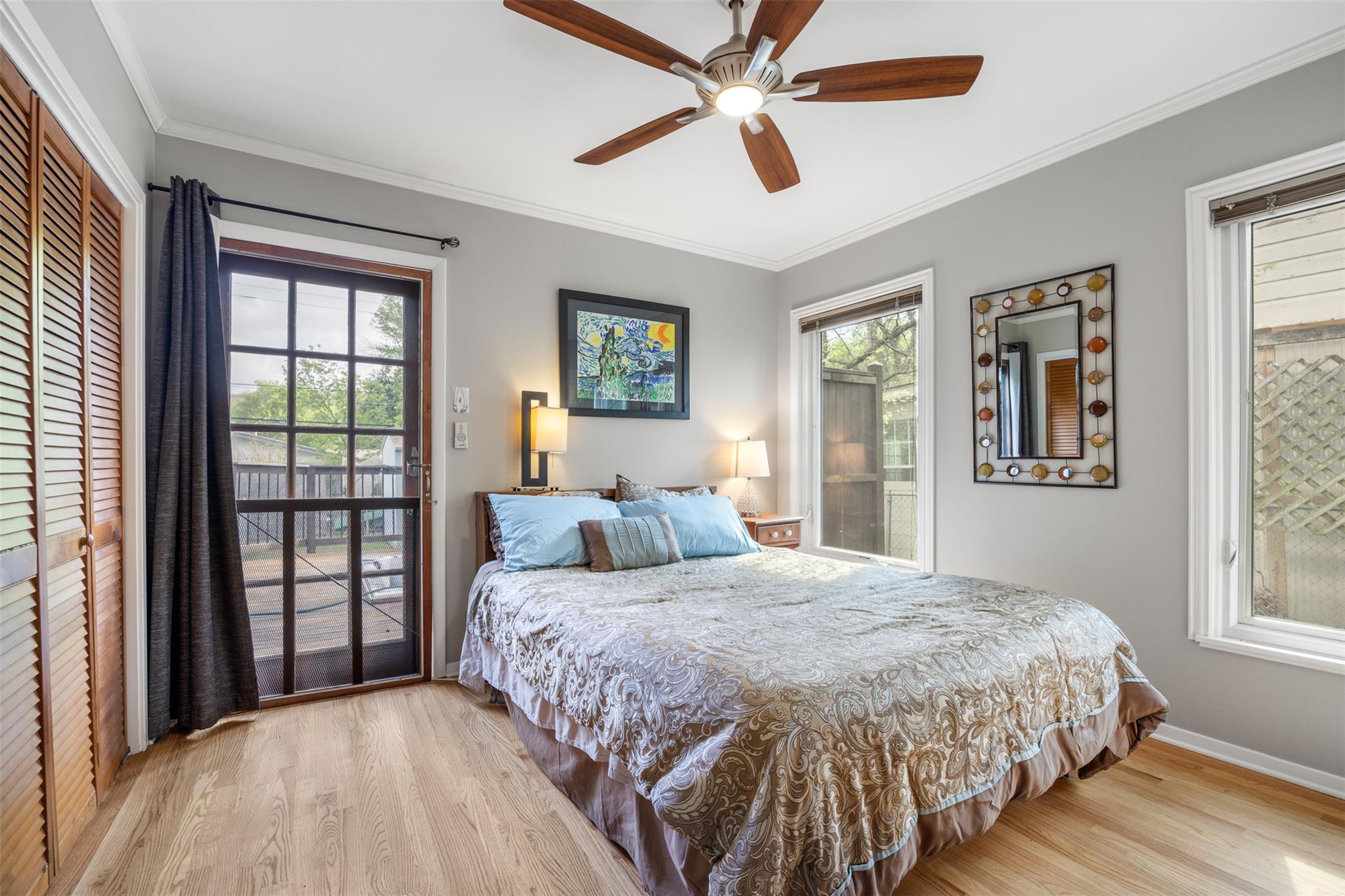 2410 Elmglen Dr, Austin, TX 78704