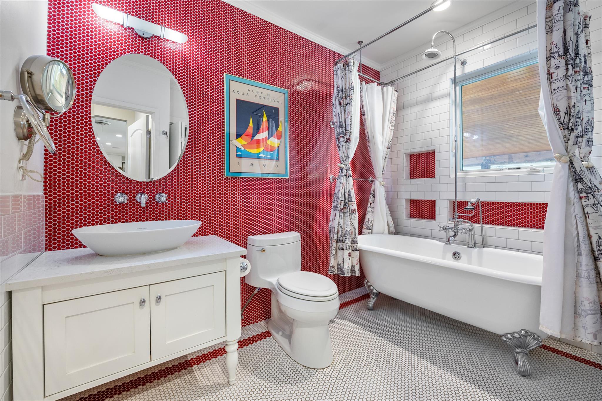 2410 Elmglen Dr, Austin, TX 78704