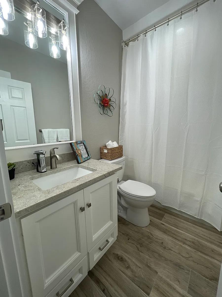 720 CANYON CIRCLE DR Cir, Canyon Lake, TX 78133