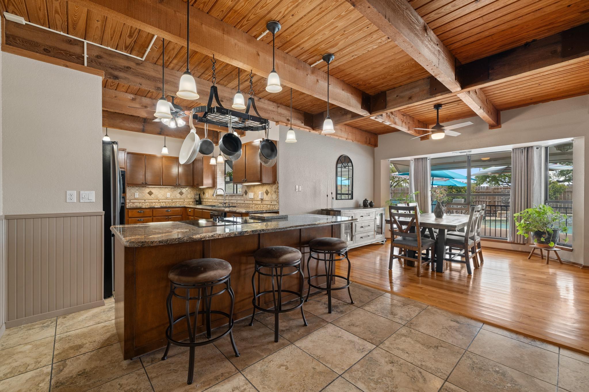 110 Riverwood Dr, Georgetown, TX 78628