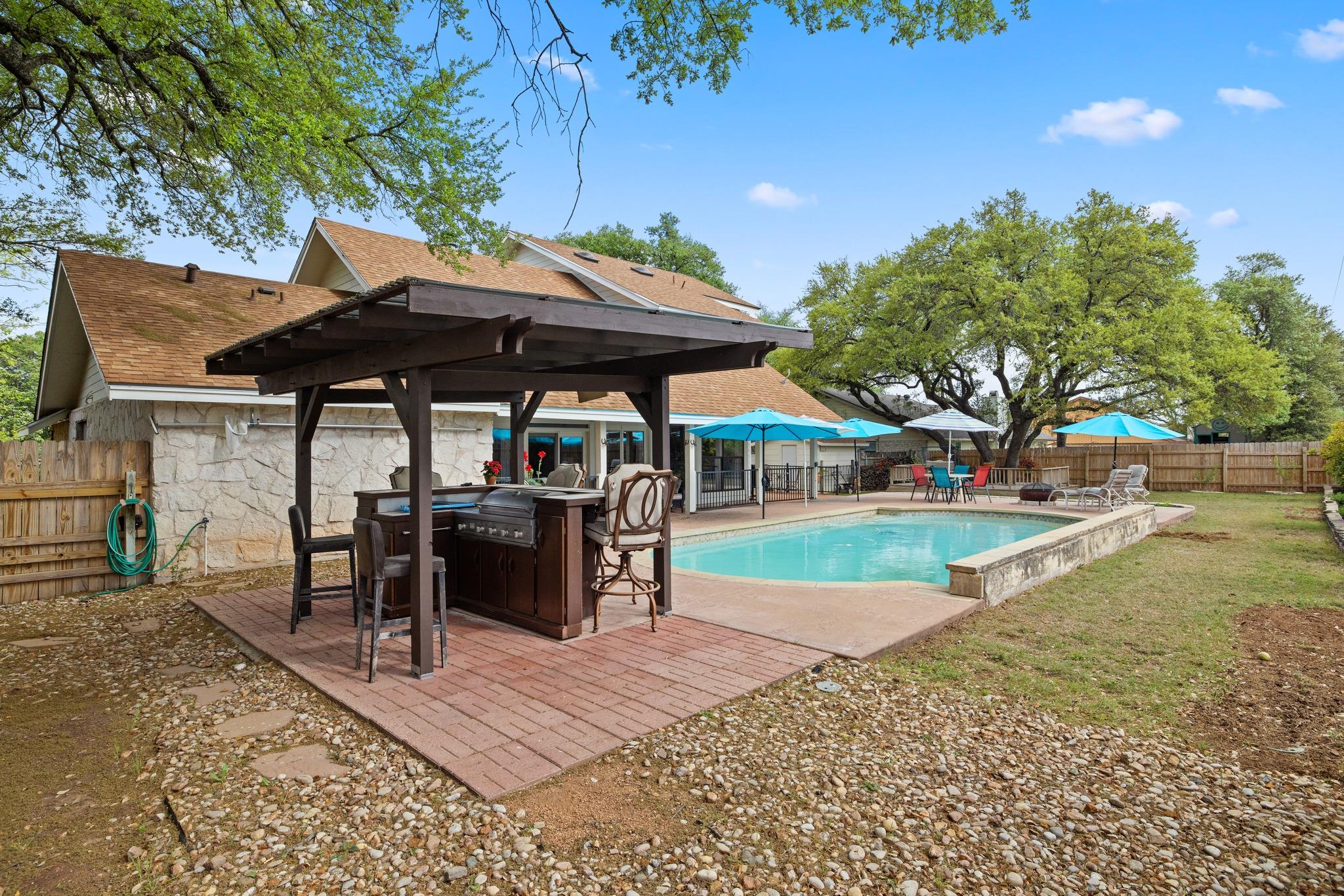 110 Riverwood Dr, Georgetown, TX 78628