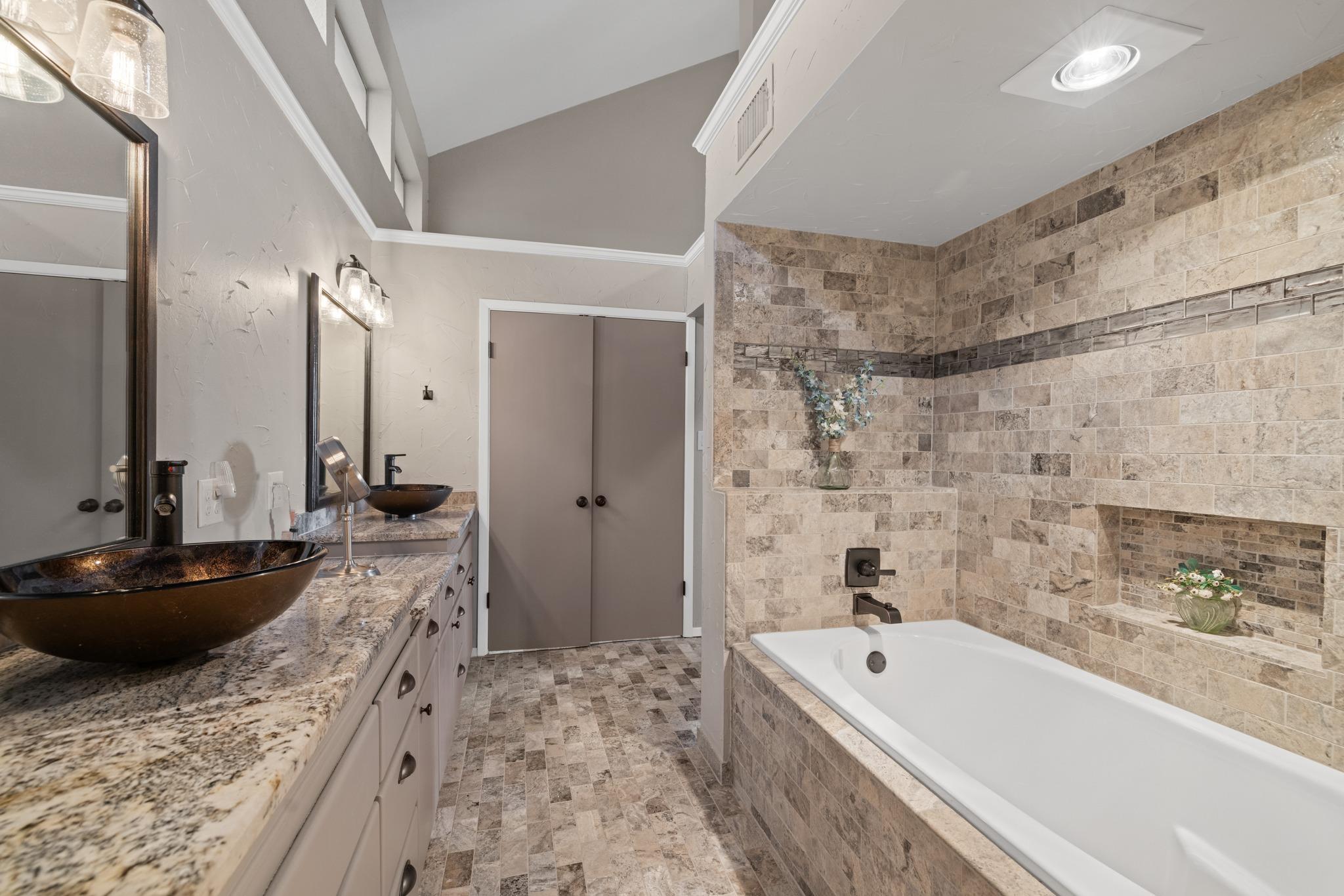 110 Riverwood Dr, Georgetown, TX 78628