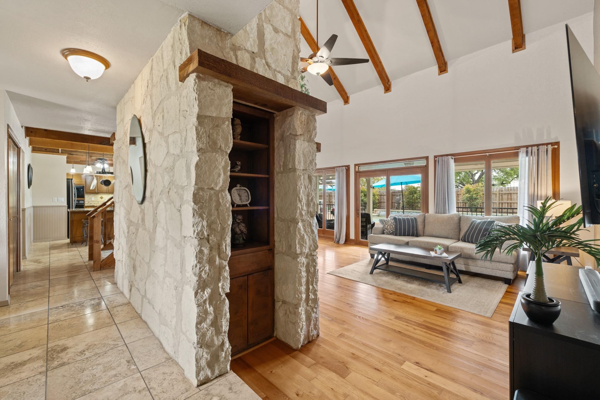 110 Riverwood Dr, Georgetown, TX 78628