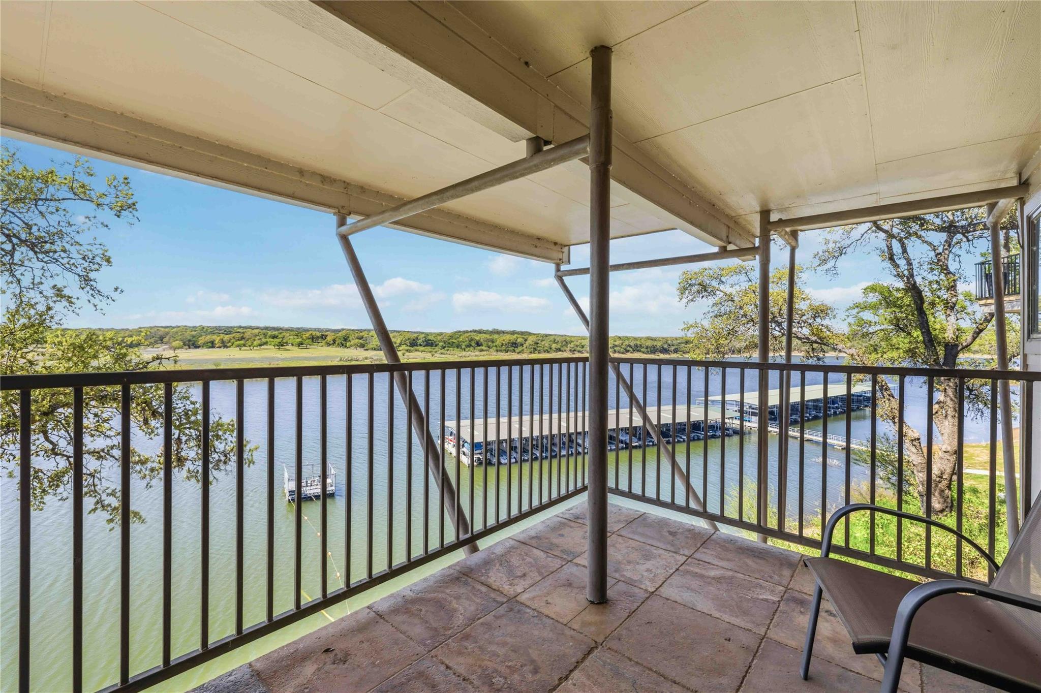 512 Harbor Dr # 7, Spicewood, TX 78669