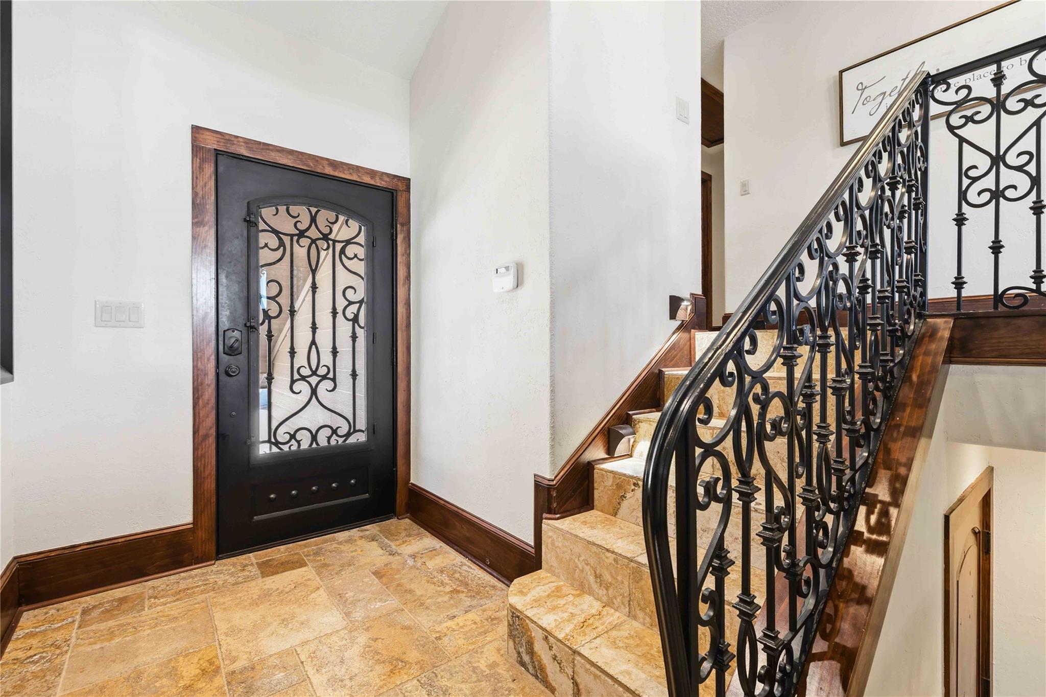 512 Harbor Dr # 7, Spicewood, TX 78669