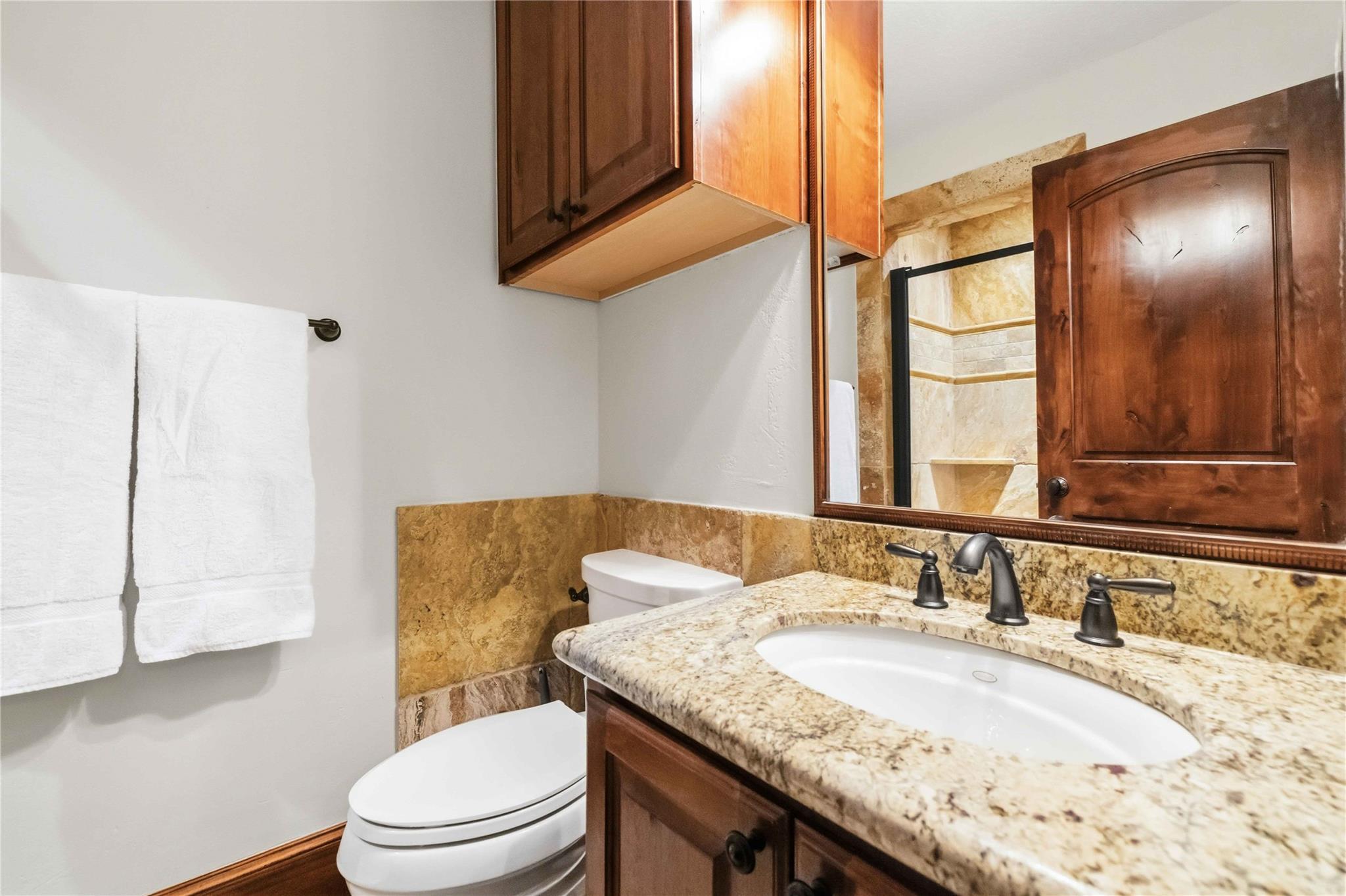 512 Harbor Dr # 7, Spicewood, TX 78669