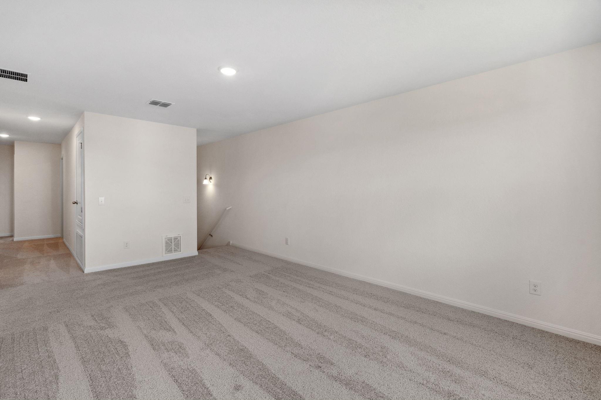 513 Thistle Ln, Kyle, TX 78656