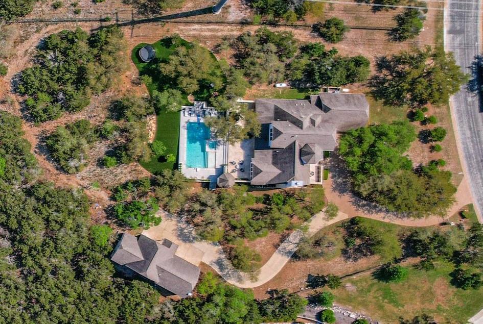 700 Furlong Dr, Austin, TX 78746