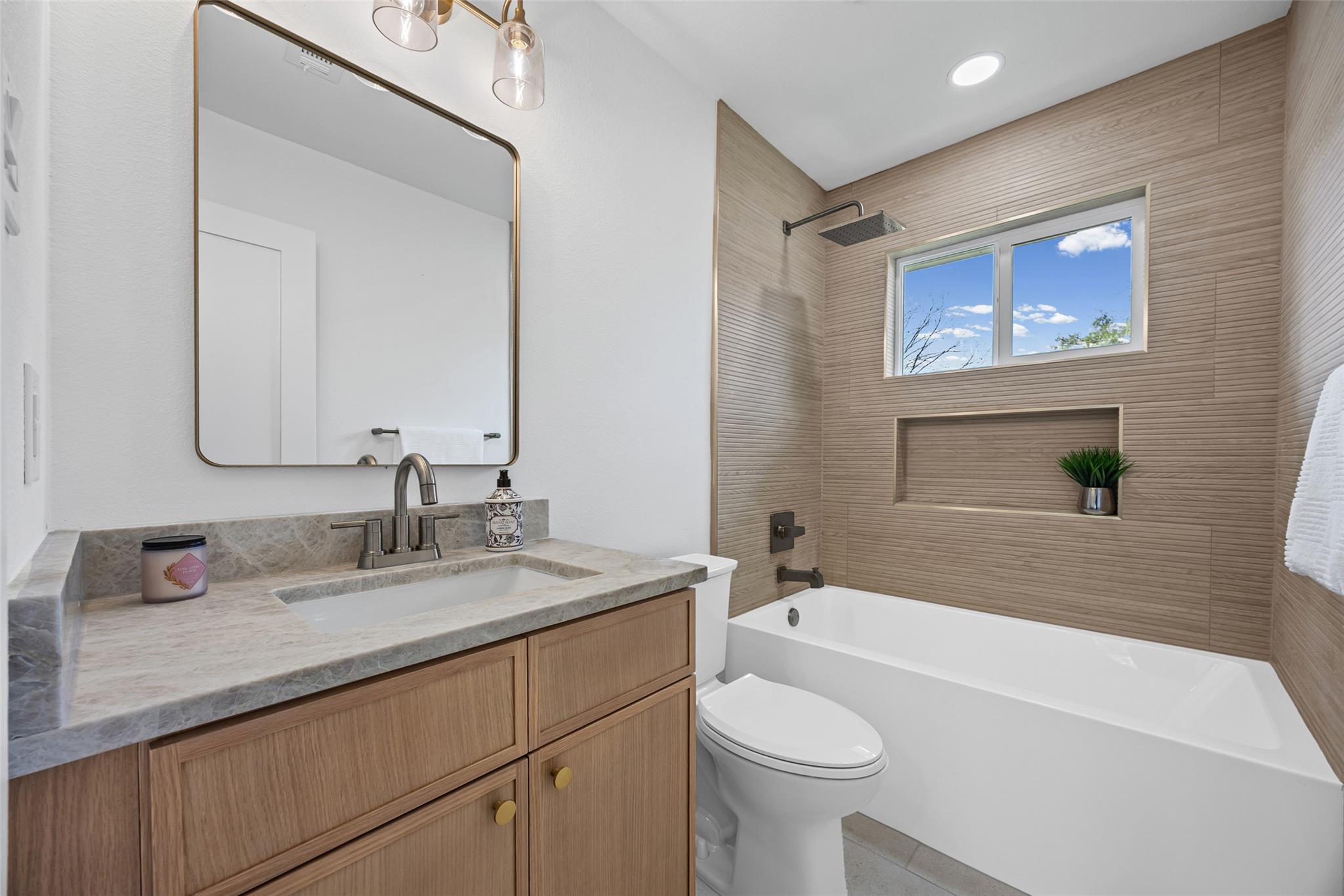 7900 KENESHAW Dr, Austin, TX 78745