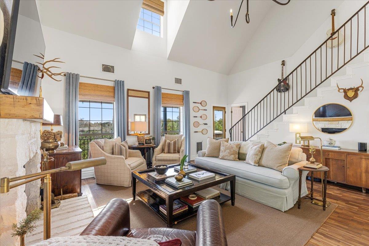 10605 Lake Beach Dr, Dripping Springs, TX 78620