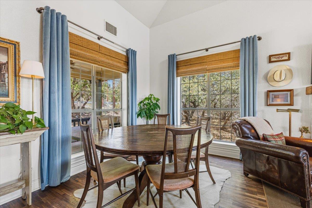 10605 Lake Beach Dr, Dripping Springs, TX 78620