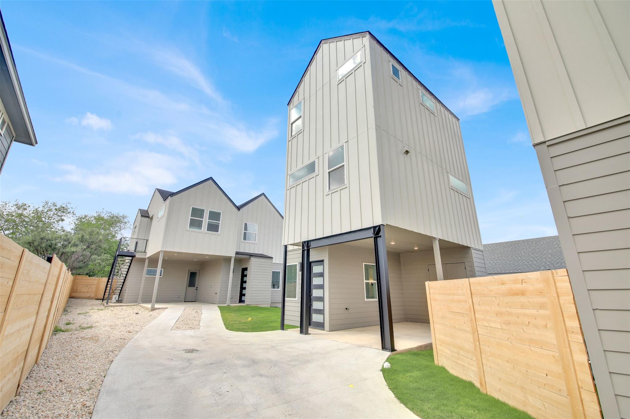 7208 Providence Ave # 2, Austin, TX 78752