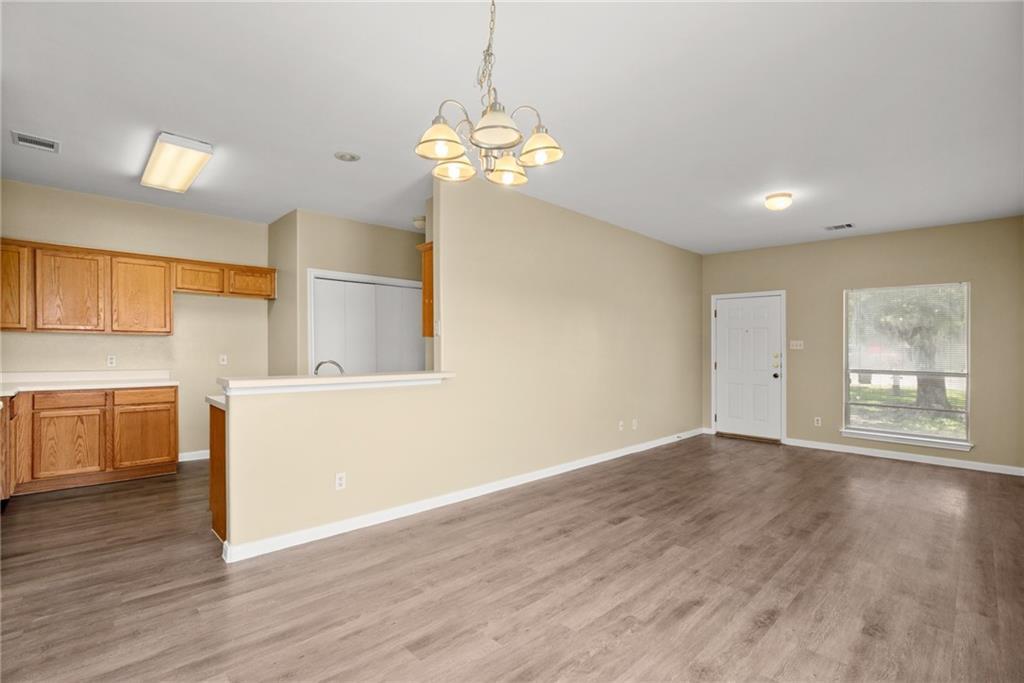 250 MARVIN Cv, Hutto, TX 78634