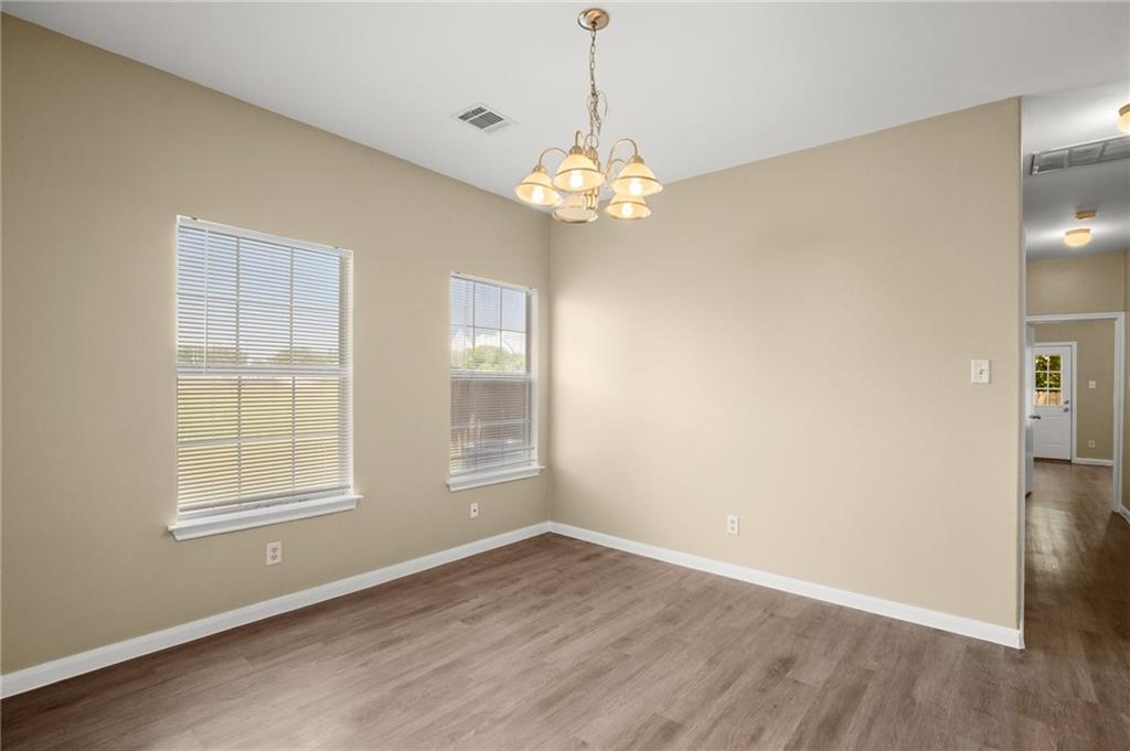 250 MARVIN Cv, Hutto, TX 78634