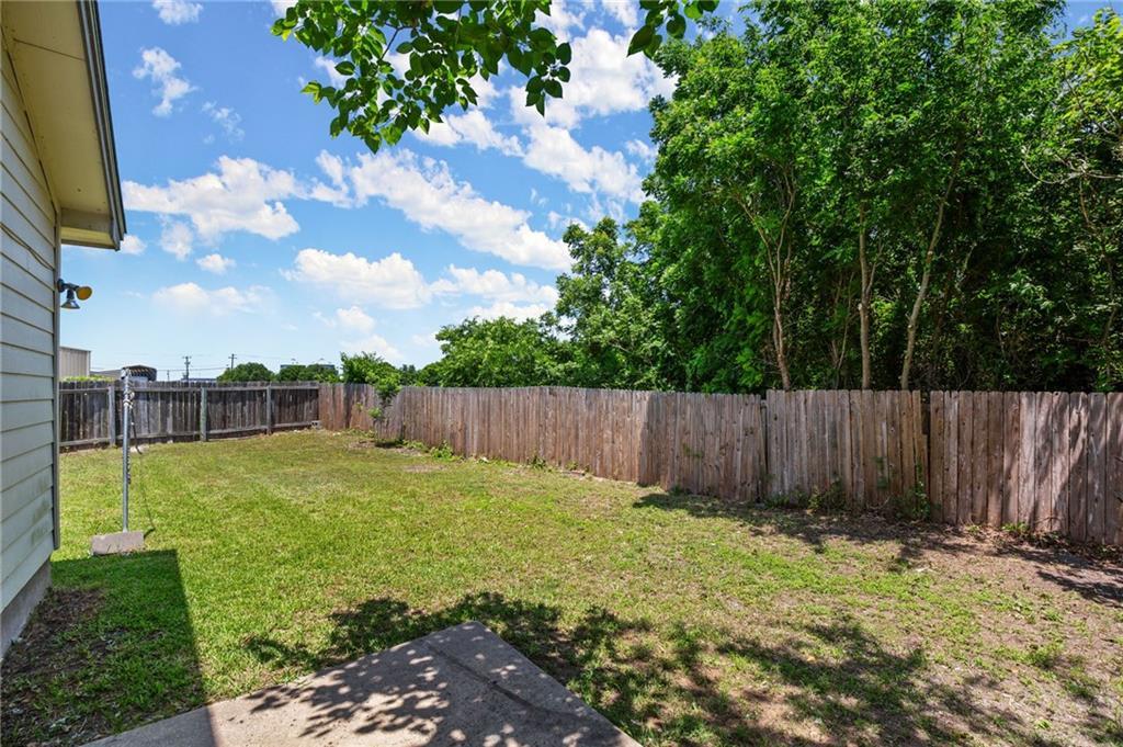 250 MARVIN Cv, Hutto, TX 78634