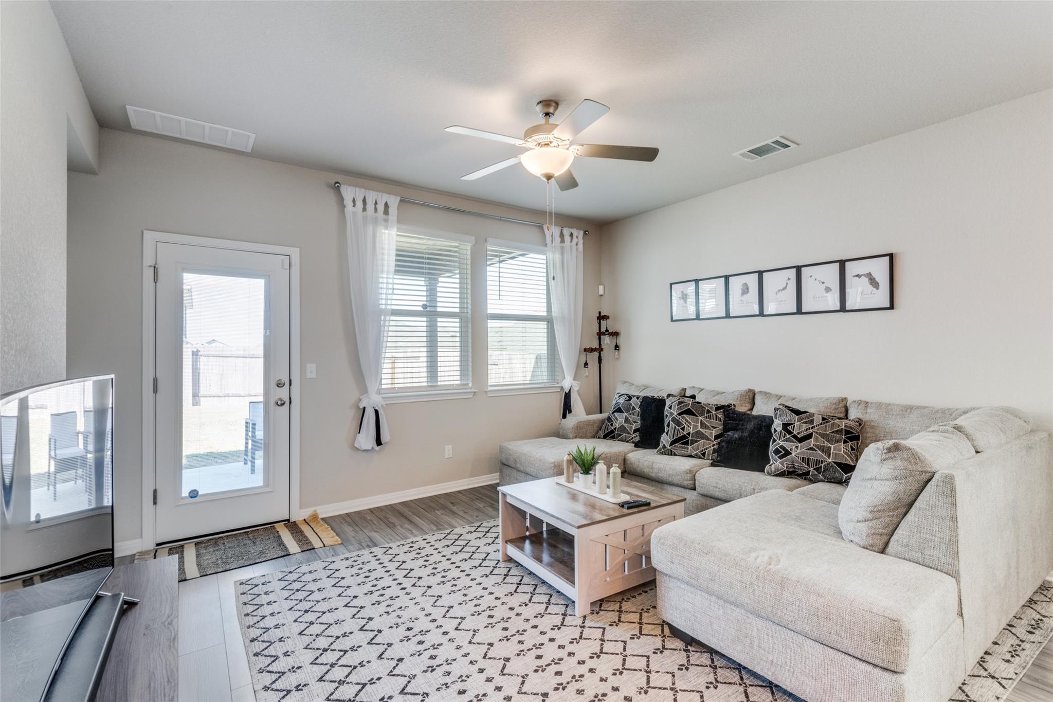 3618 Twin Glades Pass, Buda, TX 78610