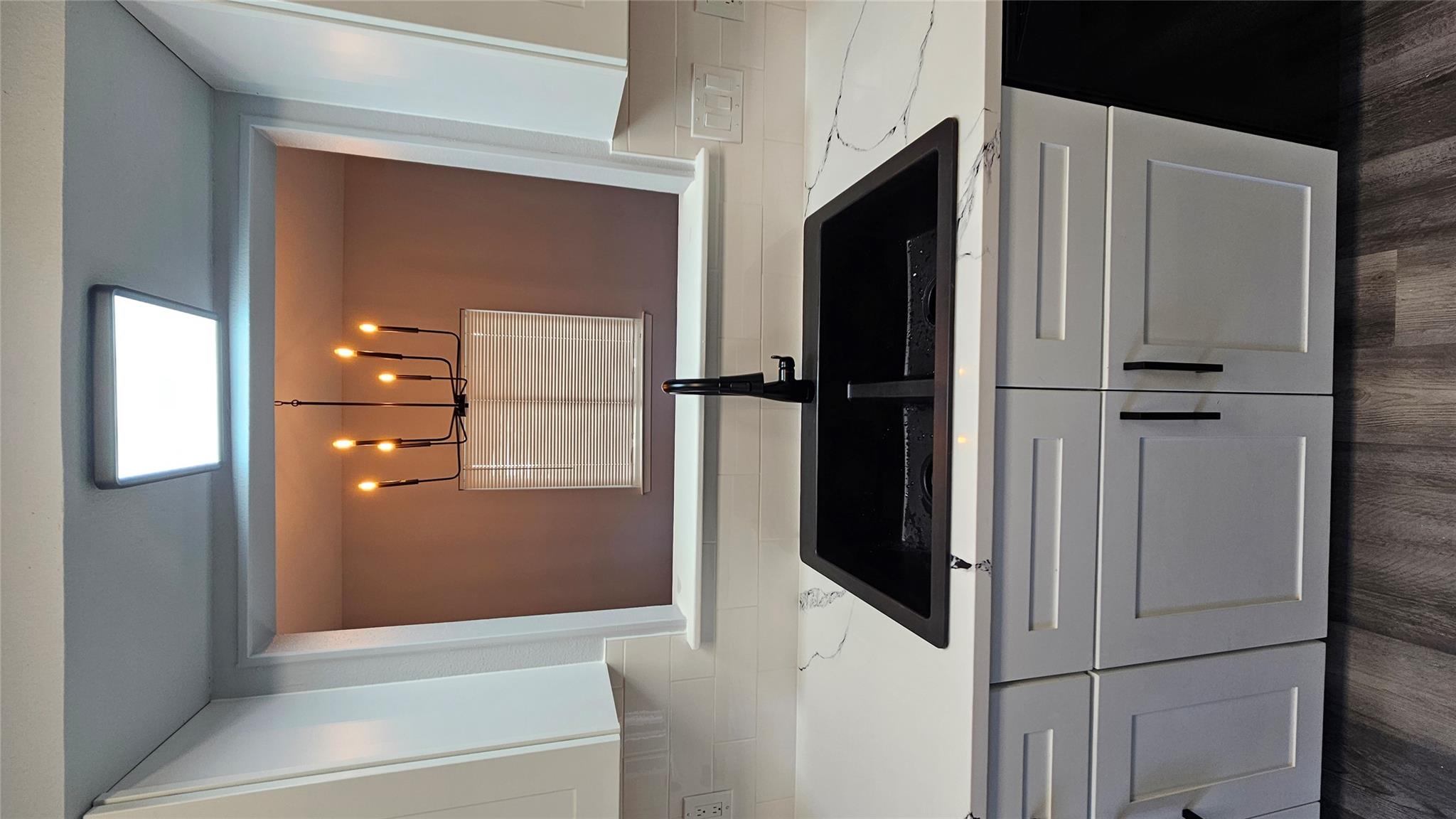 263 Mooring Cir, Lakeway, TX 78734